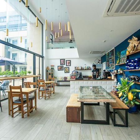 אקרה The Gallery Premier Suites מראה חיצוני תמונה