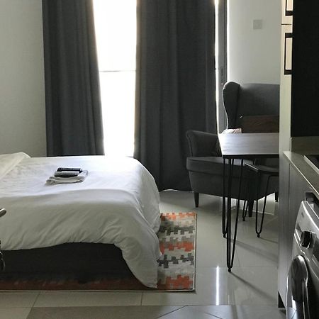 אקרה The Gallery Premier Suites מראה חיצוני תמונה
