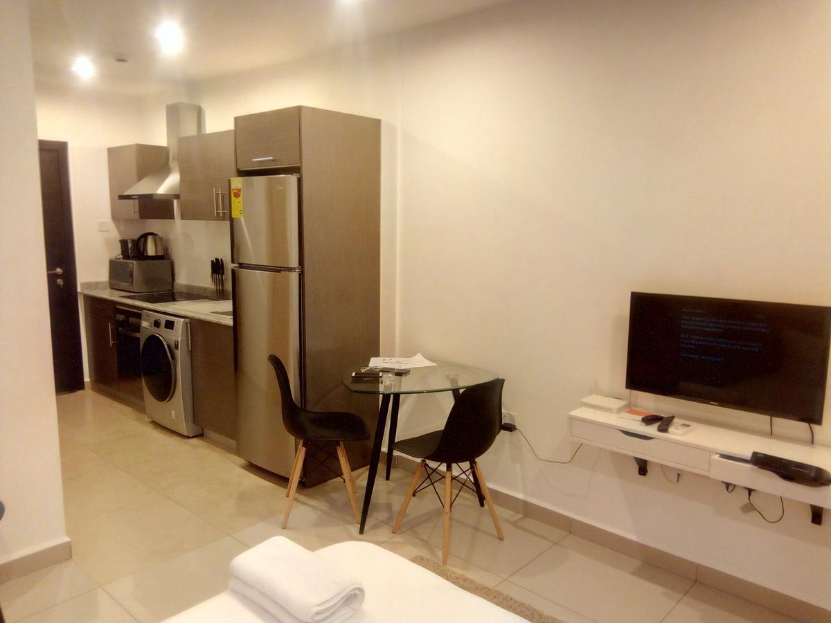 אקרה The Gallery Premier Suites מראה חיצוני תמונה