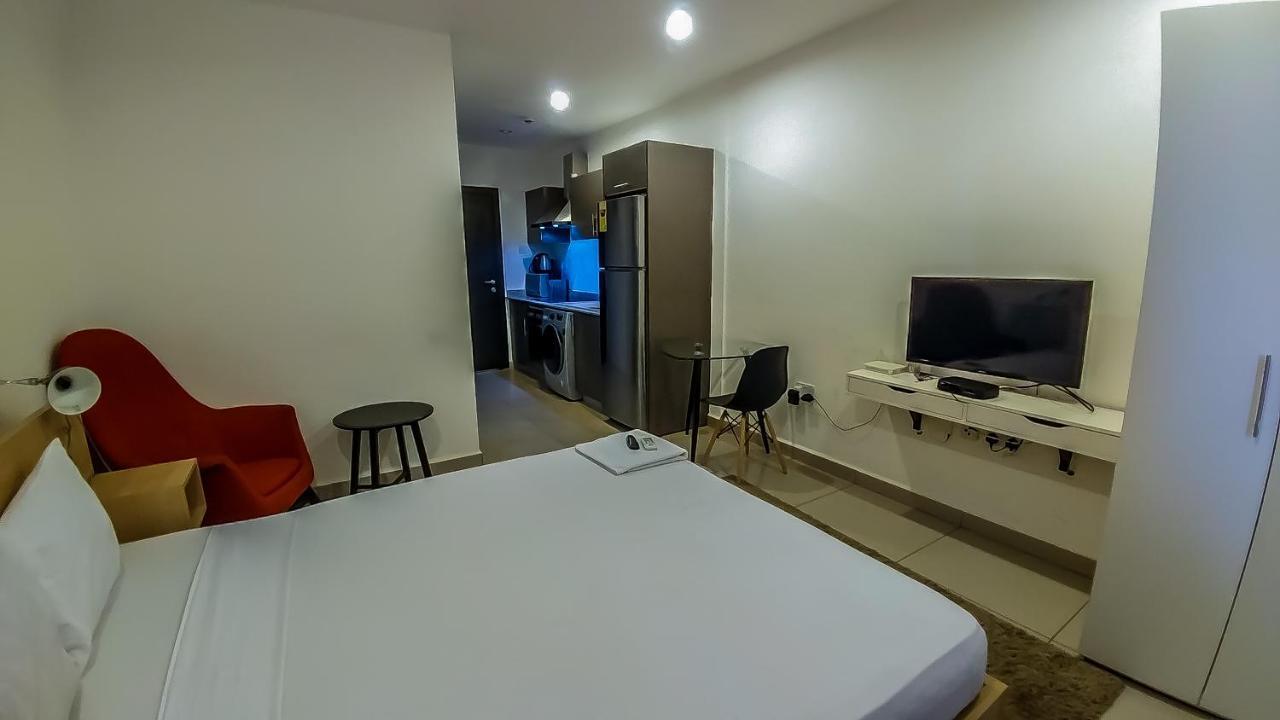 אקרה The Gallery Premier Suites מראה חיצוני תמונה