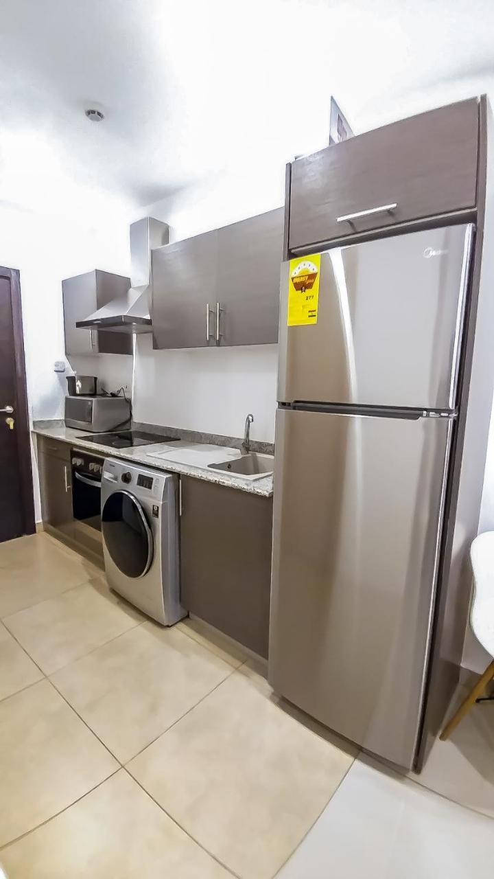 אקרה The Gallery Premier Suites מראה חיצוני תמונה