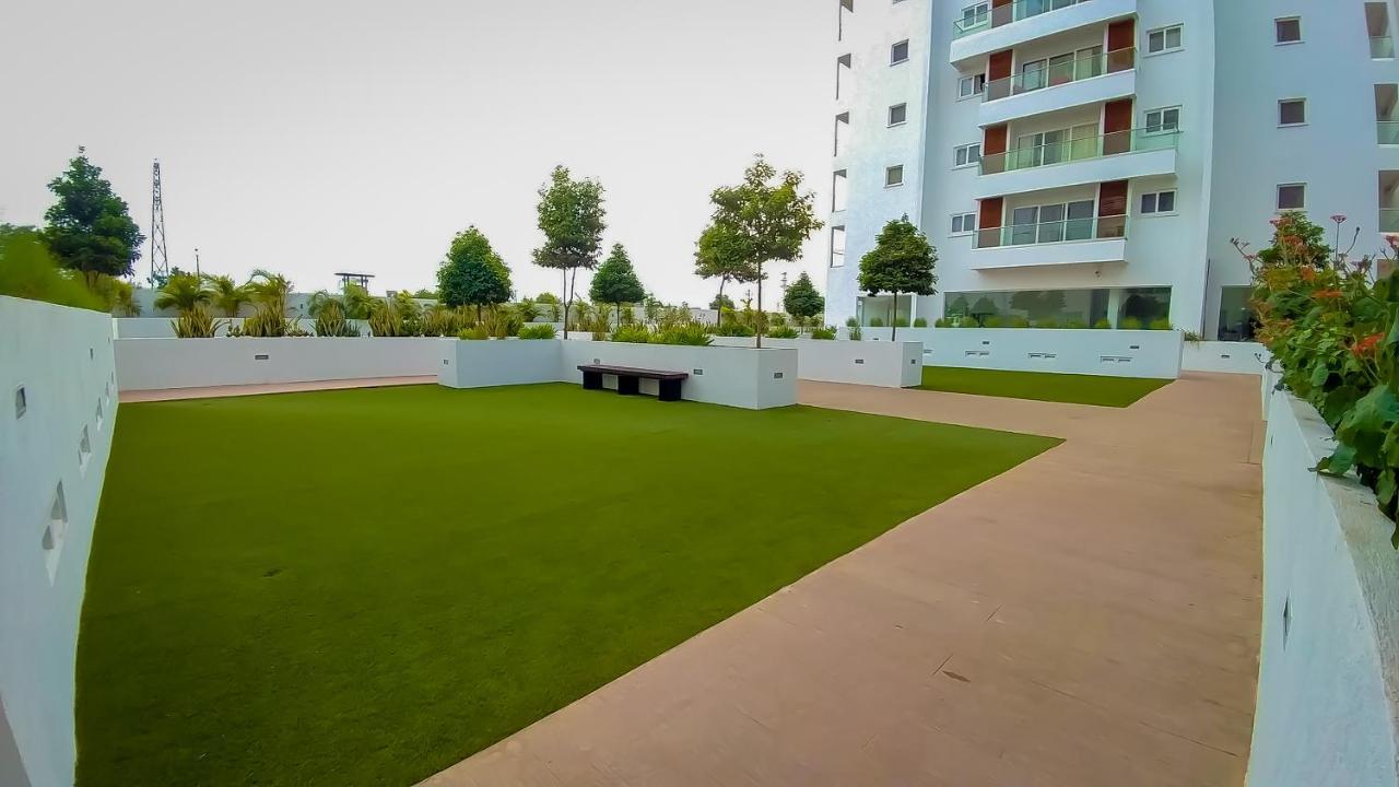 אקרה The Gallery Premier Suites מראה חיצוני תמונה