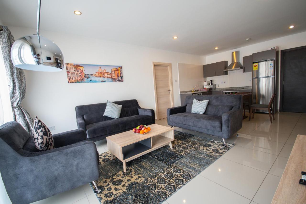אקרה The Gallery Premier Suites מראה חיצוני תמונה