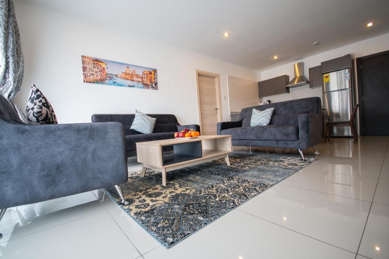 אקרה The Gallery Premier Suites מראה חיצוני תמונה