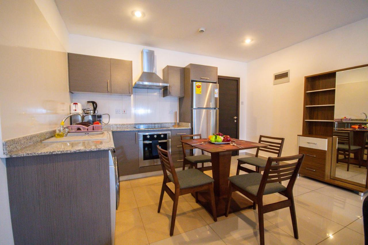 אקרה The Gallery Premier Suites מראה חיצוני תמונה